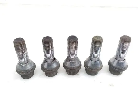 Volvo S60 Nuts/bolts 