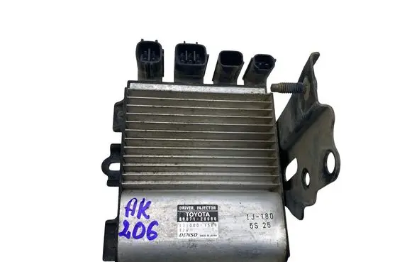 Toyota Avensis T270 Injection control unit/module 8987120080
