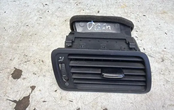 Volkswagen PASSAT B6 Dashboard side air vent grill/cover trim 3C1819702E