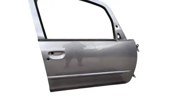 Mitsubishi Colt Front door 