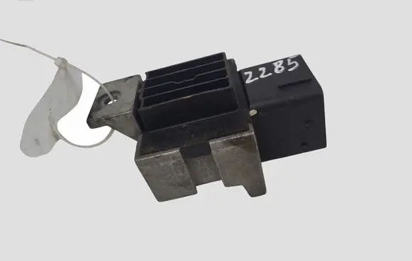 Citroen C5 Glow plug pre-heat relay 9663824880 AV6112A343BA