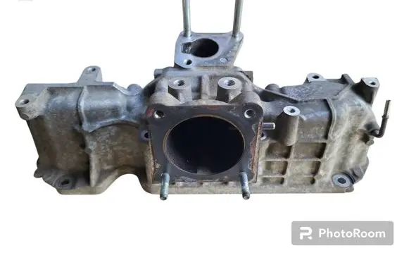Toyota Avensis T270 Intake manifold