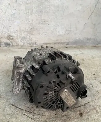 Audi A5 8T 8F Generator/alternator 06e903016q