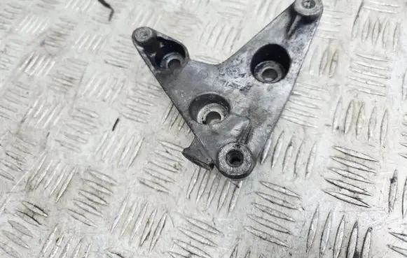 Opel Astra H A/C compressor mount bracket 8972624630
