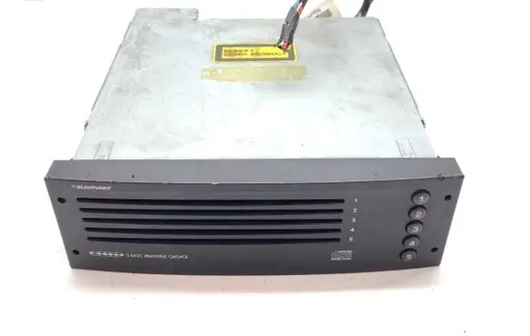 Peugeot 307 CC CD/DVD changer 7607769050