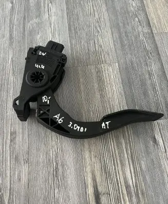 Audi A6 S6 C6 4F Accelerator throttle pedal 8K1723523