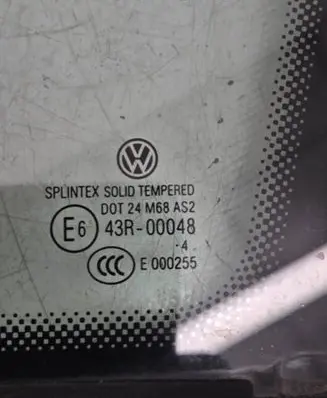 Volkswagen Touran I Front triangle window/glass 43R00048 E000255