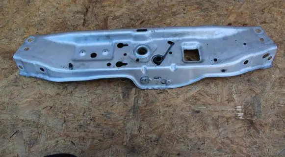 Opel Astra H Top upper radiator support slam panel 