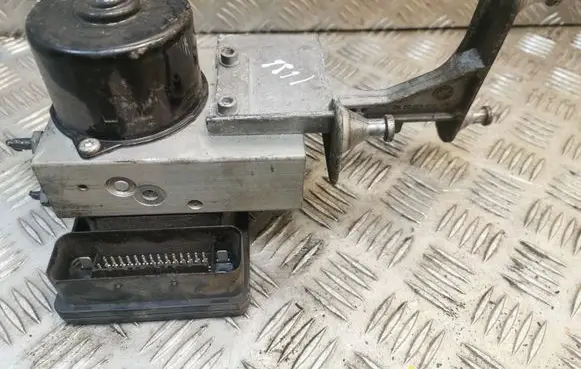 Mercedes-Benz C W203 ABS Pump 0345457932