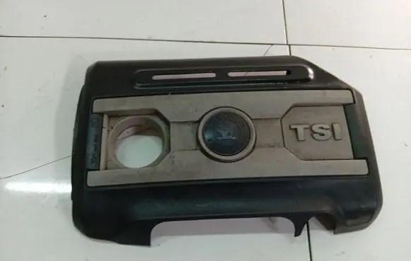 Engine cover (trim)