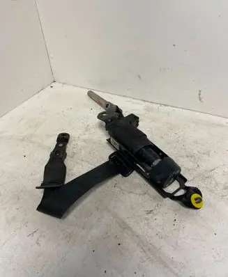 Volvo XC70 Front seatbelt 30662740