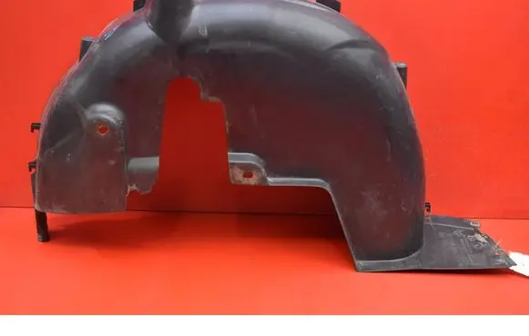Rear arch fender liner splash guards