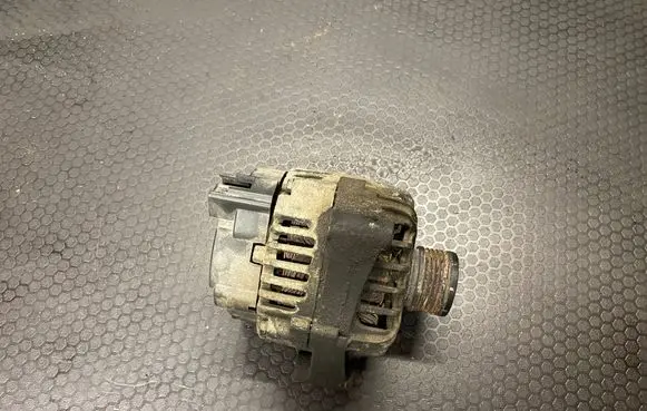 Mitsubishi Colt CZ3 Generator/alternator A6391500250 2542956A 705130876