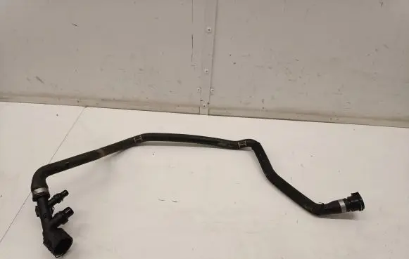 BMW 5 G30 G31 Engine coolant pipe/hose 8514057
