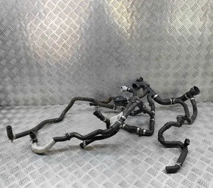 Volvo XC90 Engine coolant pipe/hose 31368127 32224776