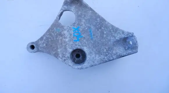 BMW 1 F20 F21 Engine mounting bracket 6788611 38077
