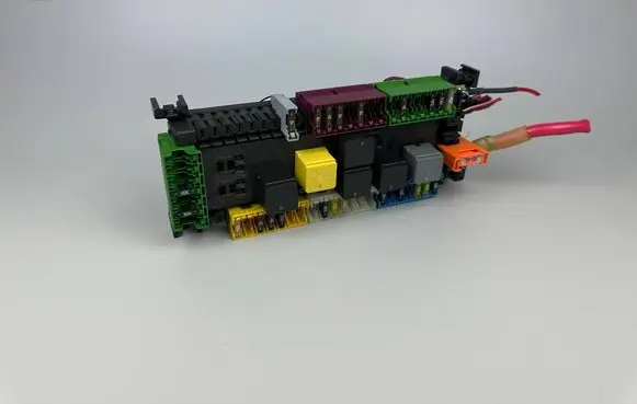 Mercedes-Benz GLE (W166 - C292) Fuse module A1669061202