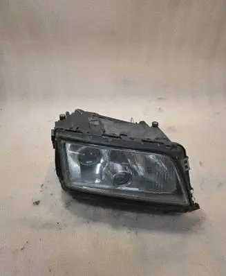Audi A8 S8 D2 4D Headlight/headlamp