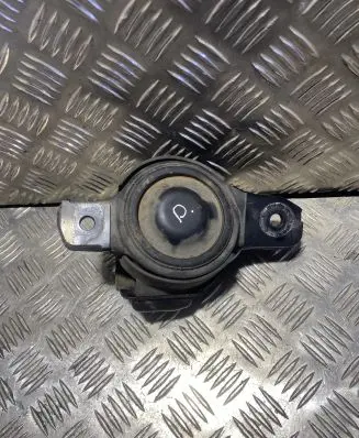 Subaru Forester SJ Engine mount bracket