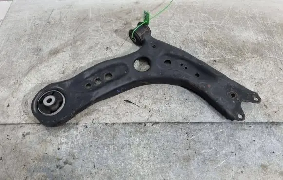 Volkswagen Golf VII Front control arm 5Q0407152J
