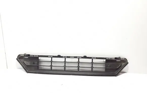 Volvo C40 Front bumper lower grill 32136098