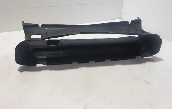 Volvo C30 Intercooler air guide/duct channel 30657151
