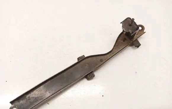 Toyota Avensis T250 Battery bracket 