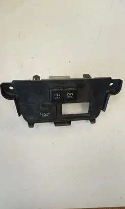 Toyota Highlander XU50 USB socket connector 8553206010 3285773