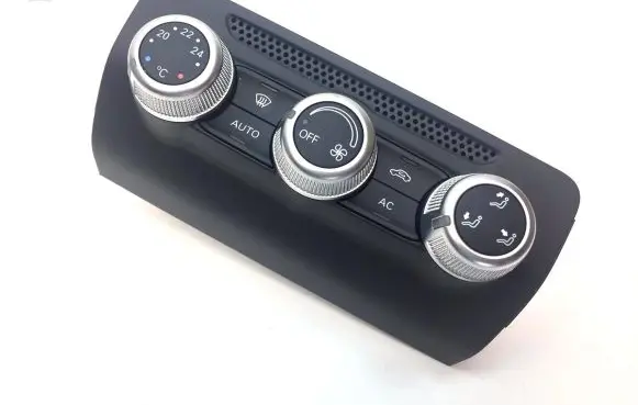 Audi A1 Climate control unit 8X0820043A
