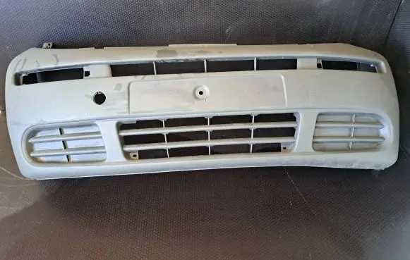 Opel Vivaro Front bumper