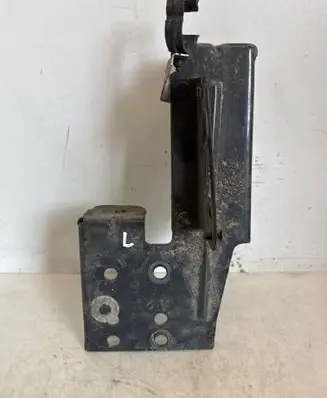 Iveco Daily 6th gen Radiator mount bracket 5801292431