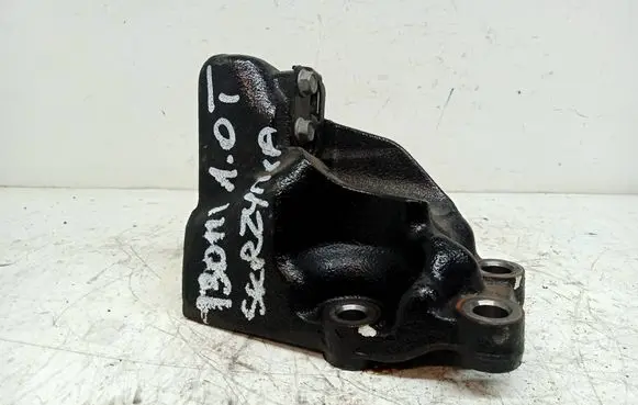 Hyundai i30 Gearbox mounting bracket 