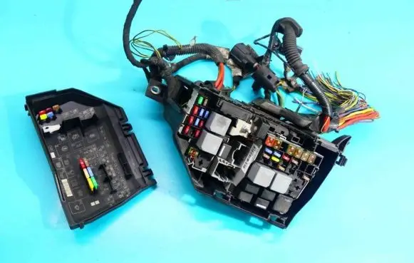 Land Rover Discovery Sport Fuse box set HK72-14A076-BB IMPRK1311029