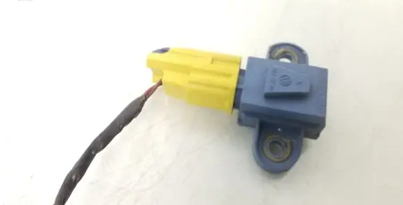 Volkswagen PASSAT B6 Airbag deployment crash/impact sensor 1K0955557A