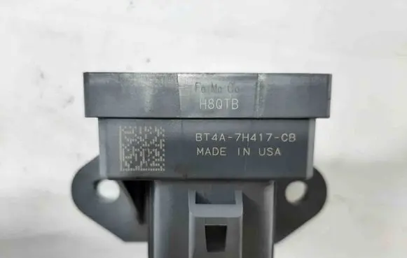 Ford Kuga II Glow plug pre-heat relay BT4A7H417CB