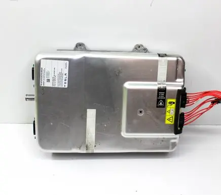 Voltage converter inverter