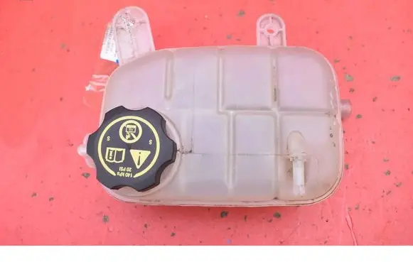 Opel Mokka Coolant expansion tank/reservoir 95380033