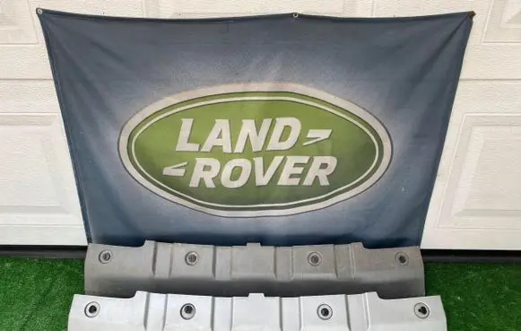 Land Rover Discovery 4 - LR4 Front bumper lip EH2217K950AA