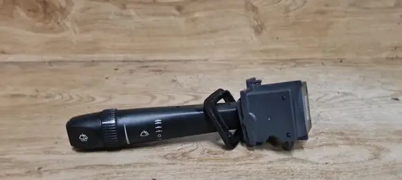 Volvo V70 Wiper control stalk 8691695