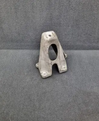 Audi A8 S8 D3 4E Engine mounting bracket 4E0199308BM