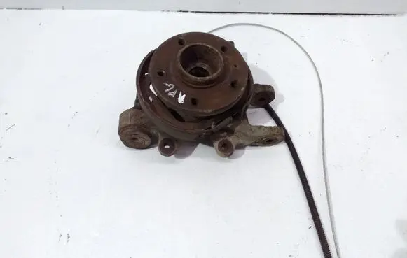 Volvo S70 V70 V70 XC Rear wheel hub spindle/knuckle 