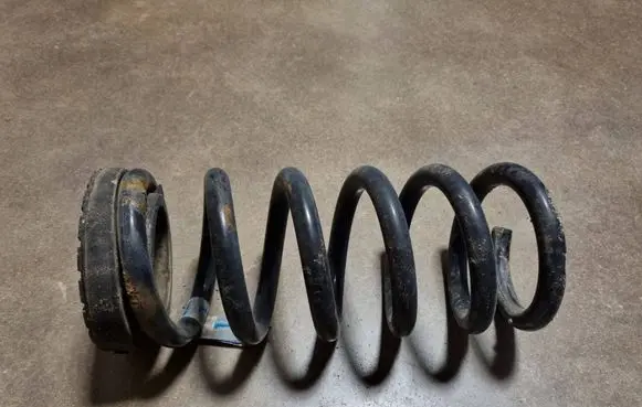 Chrysler Pacifica Rear coil spring NERA
