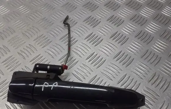 Toyota Corolla Verso E121 Front door exterior handle/bracket 
