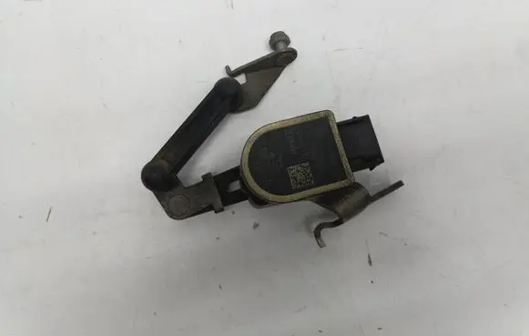 BMW 7 F01 F02 F03 F04 Air suspension front height level sensor 6784072