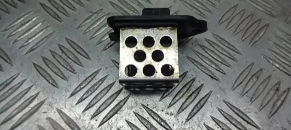 Citroen Xsara Picasso Heater blower fan relay 