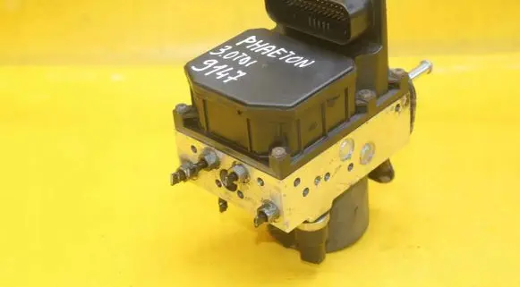 Volkswagen Phaeton ABS Pump 3D0614517AK