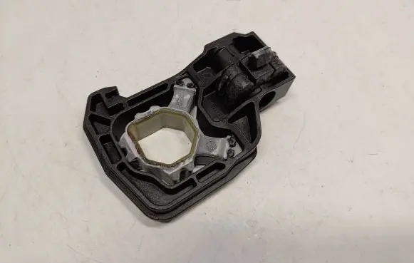 BMW 5 F10 F11 Radiator mount bracket 17117575248