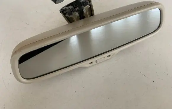 Audi Q7 4L Rear view mirror (interior) 8R0857511A 8R0857511AY22