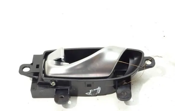 Infiniti Q50 Front door interior handle