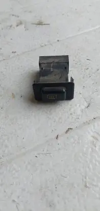 Mitsubishi Pajero Windscreen/window heater switch